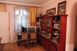 будинок за адресою Драгоманова вул.