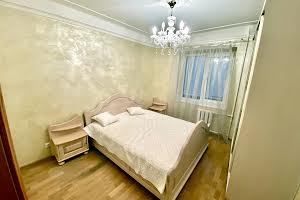 квартира за адресою Дегтярівська вул., 10
