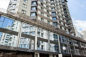 коммерческая по адресу Андрея Верхогляда ул. (Михайла Драгомирова), 4б