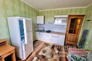 квартира за адресою Каштанова вул., 14