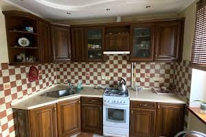 квартира за адресою Віктора Чукаріна вул., 18