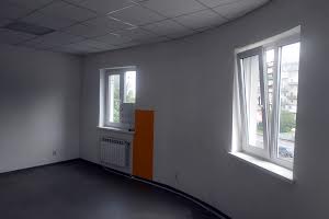 комерційна за адресою Левка Лук'яненка вул. (Маршала Тимошенка), 9