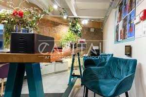 комерційна за адресою Марка Безручка вул., 24