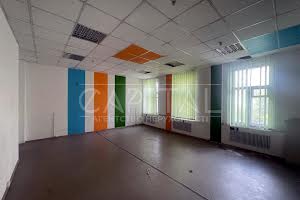 комерційна за адресою Саксаганського вул., 133-А