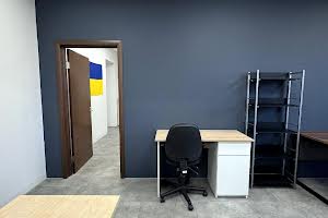 комерційна за адресою Лесі Українки бульв., 6