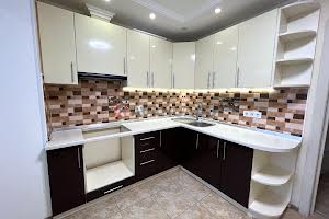 квартира за адресою Ревуцького вул., 23