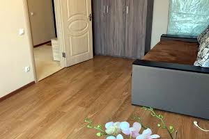 квартира за адресою Дмитра Павличка вул., 30