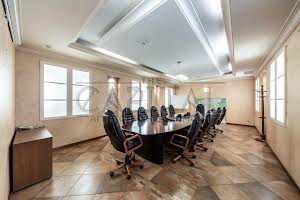 комерційна за адресою Василя Тютюнника вул. (Анрі Барбюса), 28-Б