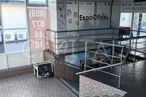 комерційна за адресою Андрія Малишка вул., 1