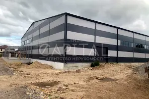 комерційна за адресою Промислова вул., 100