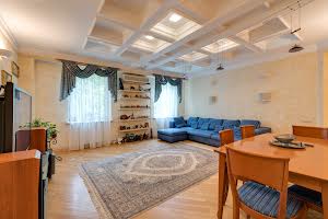 квартира за адресою Назарівська вул. (Вєтрова), 7-Б