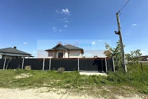 будинок за адресою Володимира Івасюка, 1