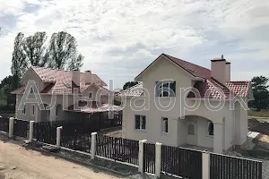 будинок за адресою Героїв Майдану вул.
