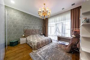 будинок за адресою Петрівська галявина