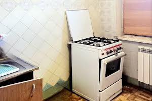 квартира за адресою Нескорених вул., 33е