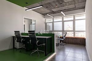 коммерческая по адресу Кловский спуск, 7a