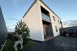 будинок за адресою Виноградна вул., 2