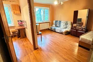 квартира за адресою Космонавтів вул., 44