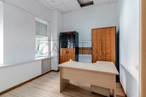 комерційна за адресою Саксаганського вул., 67