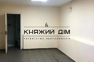комерційна за адресою Соломії Крушельницької вул., 7
