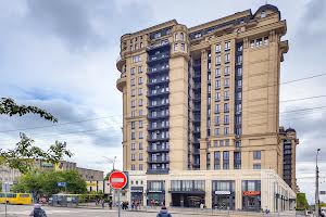 квартира за адресою Космонавтів просп., 49