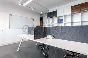 коммерческая по адресу Кловский спуск (Кловський), 7a