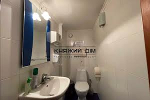 комерційна за адресою Волоська вул., 50/38