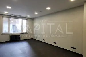 коммерческая по адресу Кропивницкого ул., 10
