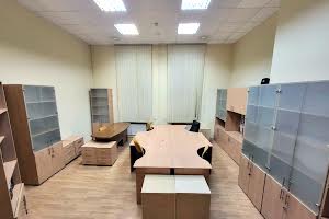 комерційна за адресою Микільсько-Слобідська вул., 2-Б