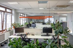 комерційна за адресою Лесі Українки бульв., 34