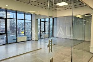 комерційна за адресою Героїв полку 