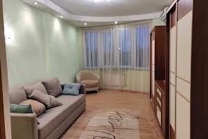 квартира за адресою Верховинна вул., 37