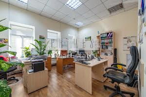 комерційна за адресою Олександра Кониського вул., 32а