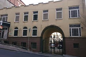 комерційна за адресою Громадянська вул., 5