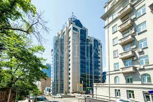 комерційна за адресою Шовковична вул., 42