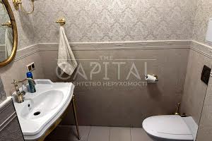 комерційна за адресою Костельна вул., 6