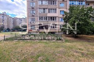 комерційна за адресою Ревуцького вул., 34-А