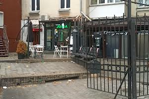 комерційна за адресою Шота Руставелі вул., 15-Б