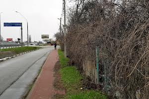 участок по адресу Комарова, 22