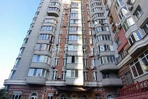 комерційна за адресою Степана Руданського вул., 4-6