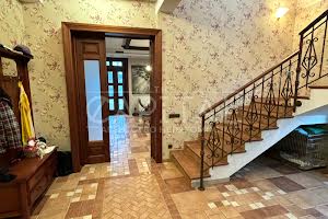 будинок за адресою Броварський