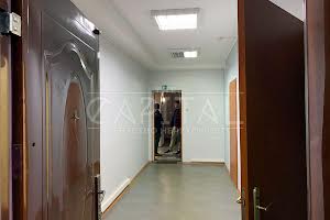 комерційна за адресою Васильківська вул., 28