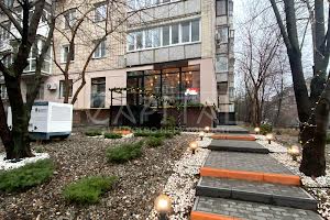 коммерческая по адресу Андрея Верхогляда ул. (Михайла Драгомирова), 6-Б