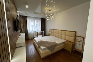 квартира по адресу Героїв Крут ул., 4