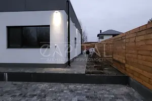 будинок за адресою Центральна вул.