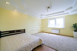 квартира по адресу Александра Мишуги ул., 8