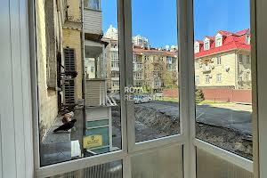 коммерческая по адресу Саксаганского ул., 104