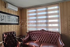 комерційна за адресою Анни Ахматової вул., 48