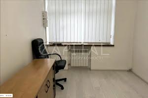 комерційна за адресою Шовковична вул., 5
