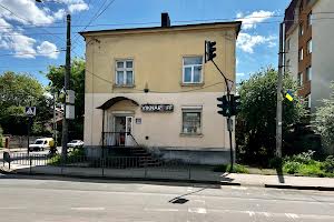 комерційна за адресою Степана Бандери вул., 20
